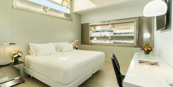 NH Collection Barcelona Constanza